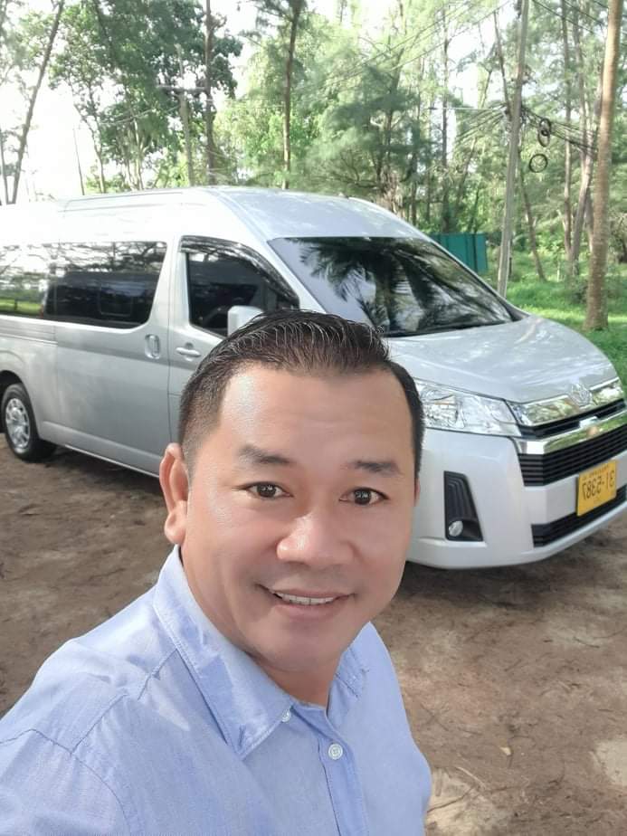 About Us John Welcome Family Tour Phuket about-us-john-welcome-family-tour-phuket